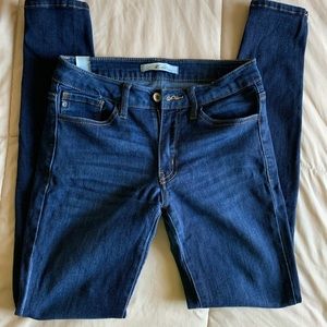 Dark blue skinny jean